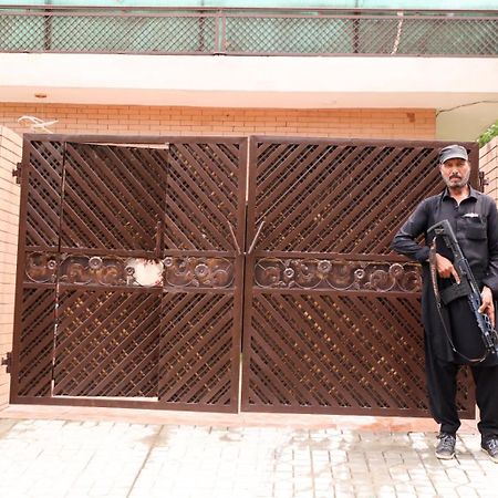 Elite Elegance Inn Isb Islamabad Bagian luar foto
